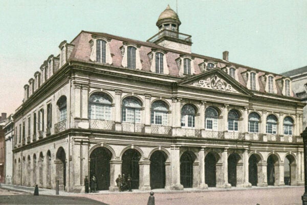 Source: https://commons.wikimedia.org/wiki/File:Cabildo_Supreme_Court,_New_Orleans,_La_(NYPL_b12647398-62248).tiff