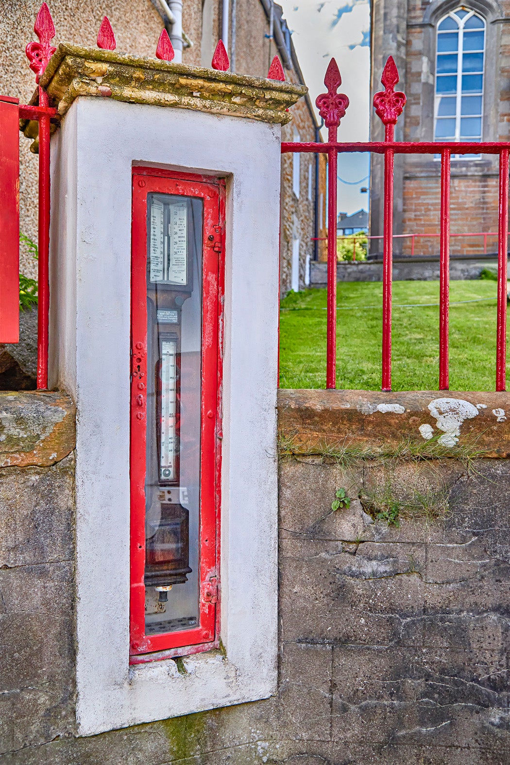 Fitzroy Fisheries Barometer placed in a box at the town of Stromness