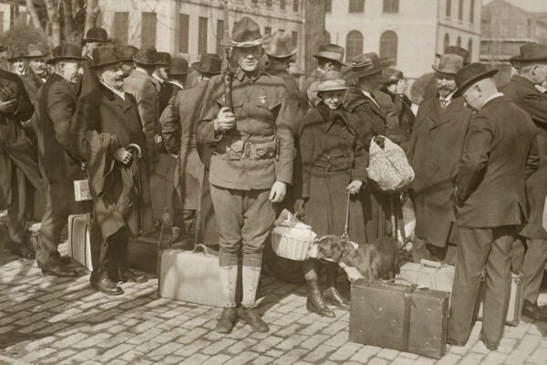 Enemy aliens on way to detention camp, Gloucester, NJ, 1918