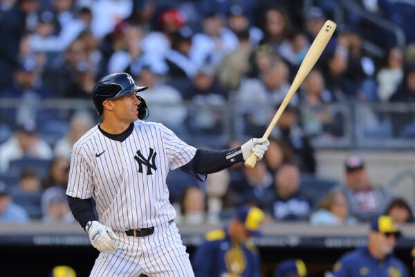Paul Goldschmidt #48 of the New York Yankees at bat with a torpedo bat against the Milwaukee Brewers at Yankee Stadium on March 27, 2025 in New York City.