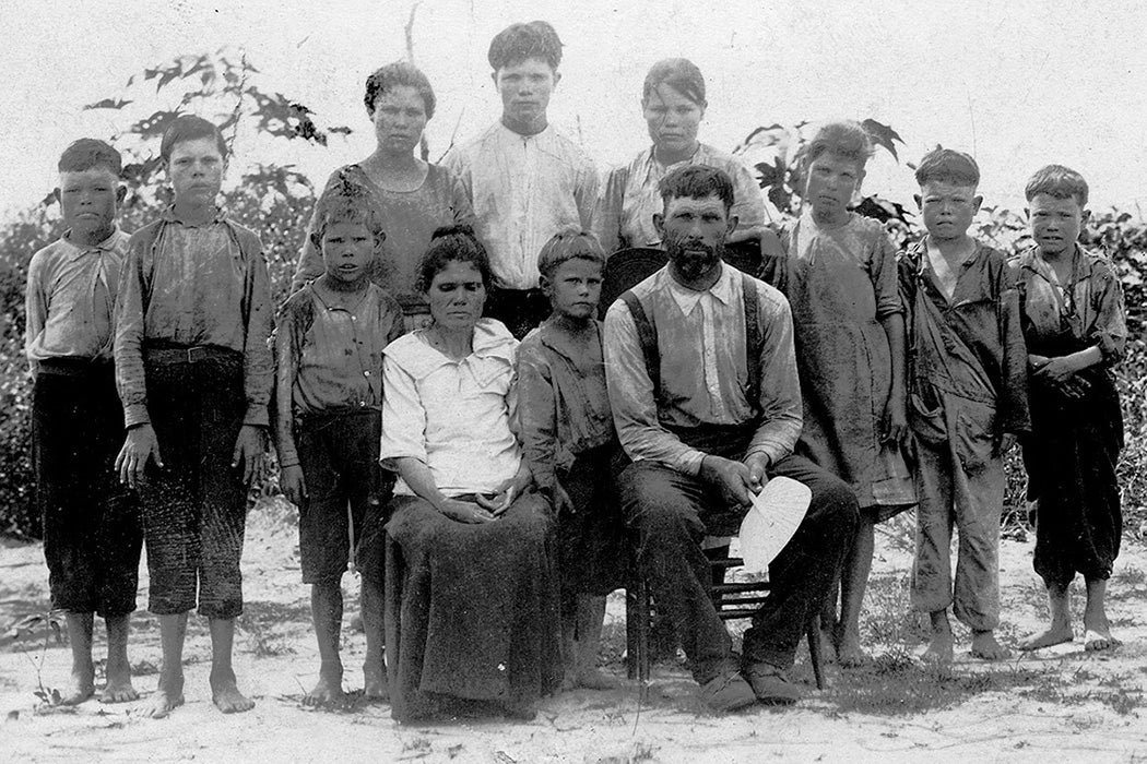 This family from Alabama was presented as "white trash" celebrities who had escaped the debilitating effects of hookworm, 1913
